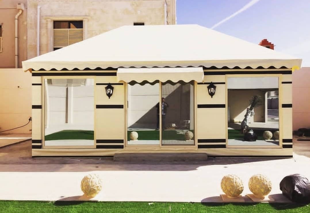 خيام ومظلات وسواتر شرق الرياض