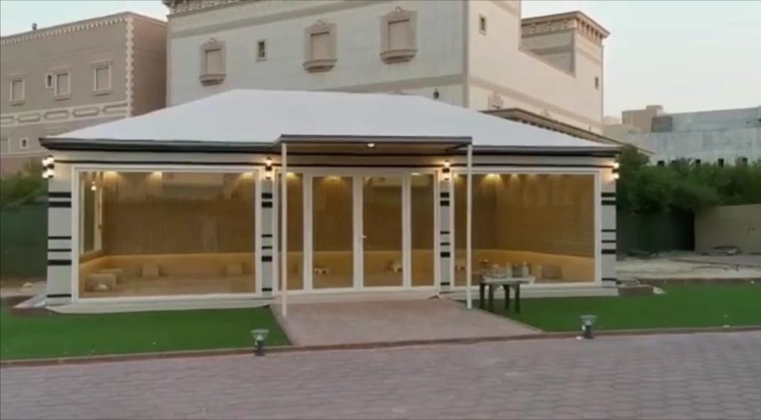 خيام ومظلات وسواتر شمال الرياض